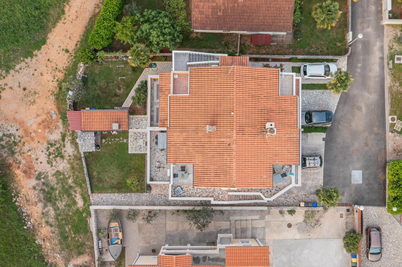 Dino Appartement Malinska